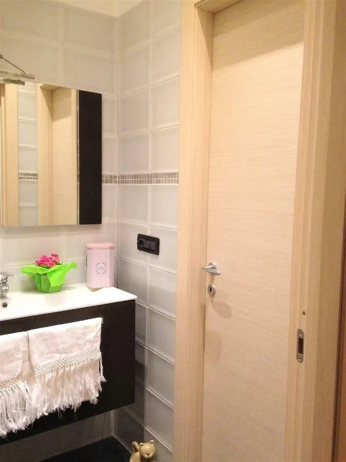 Casa Chicca Free Parking Appartement Genua