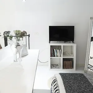 Comecasa Grazioso Loft In Crocetta Near Mangiagalli Appartement Milan